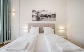 Klauzal City Garden Apartments - 2-Bedroom K24